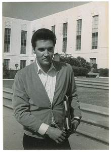 Lot #579 Elvis Presley - Image 2