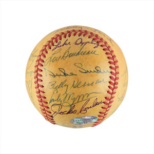 Lot #771  Baseball Hall of Famers - Image 4