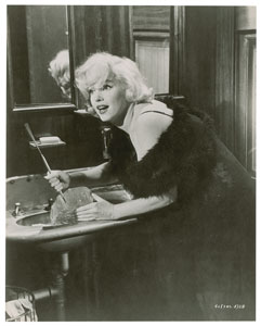 Lot #7283 Marilyn Monroe Original Vintage Photograph - Image 1