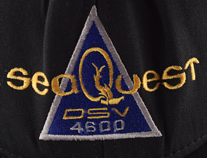 Lot #7566  SeaQuest DSV Screen-Worn Costume - Image 5