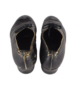 Lot #7258 Donald O'Connor's Production-used Capezio Tap Shoes from Singin' in the Rain - Image 4