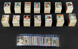 Lot #694  1972-1975 Topps Baseball Shoebox Collection - Loaded with Stars! (2,600+ Total Cards) - Image 1