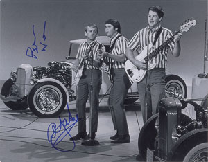 Lot #7052 The Beach Boys: Brian Wilson and Al Jardine Oversized Signed Photograph - Image 1
