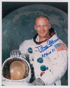 Lot #6299 Buzz Aldrin Signed Photograph - Image 1