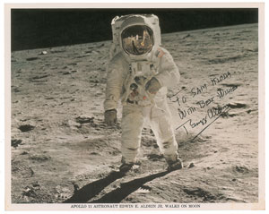 Lot #392 Buzz Aldrin - Image 1