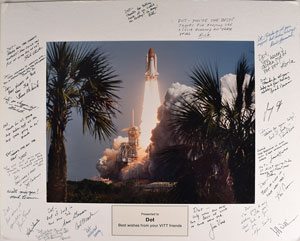 Lot #426  Space Shuttle - Image 1