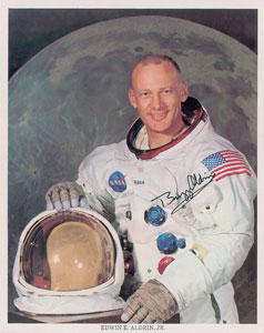 Lot #358 Buzz Aldrin