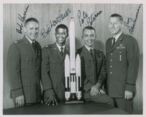 Lot #320  Manned Orbiting Laboratory Group 3