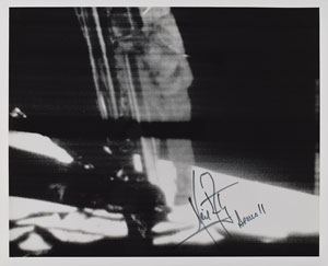 Lot #8259 Neil Armstrong Signed Photograph - Image 1