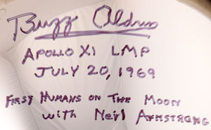 Lot #8178 Buzz Aldrin Signed Replica Apollo Helmet - Image 4