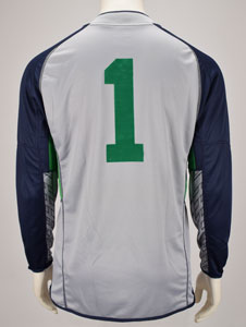Lot #8159 Patrick 'Packie' Bonner Signed Ireland Soccer Jersey - Image 3