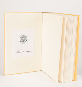 Lot #4141 Ronald Reagan Collection of (55) Signed Books - Image 8