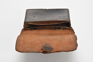 Lot #319  Civil War US Regulation Revolver Cartridge Box - Image 4