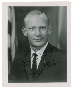 Lot #352 Buzz Aldrin - Image 1