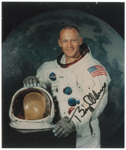 Lot #470 Buzz Aldrin