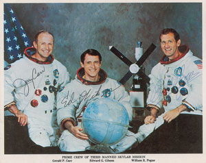 Lot #525  Skylab 4 - Image 1