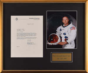 Lot #456 Neil Armstrong - Image 1