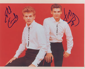 Lot #476 The Everly Brothers - Image 1
