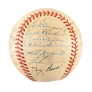 Lot #8267  New York Yankees 1952 World Series Champions Team Signed Baseball with 25 signatures - Image 1