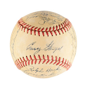 Lot #8267  New York Yankees 1952 World Series Champions Team Signed Baseball with 25 signatures - Image 3