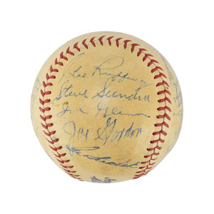 Lot #8263  New York Yankees 1938 World Series Champions Team Signed Baseball with Gehrig and DiMaggio - Image 5
