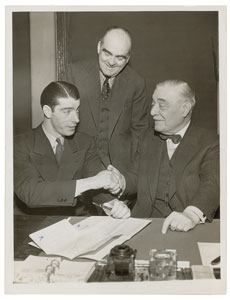 Lot #8158 Joe DiMaggio 1938 New York Yankees Signed Player Contract (Pre-Season Holdout) - Image 6