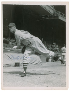Lot #8236 Lefty Grove Signed Photograph - Image 1