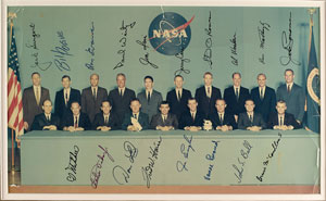 Lot #2352  NASA Group 5 Signed Photograph - Image 2