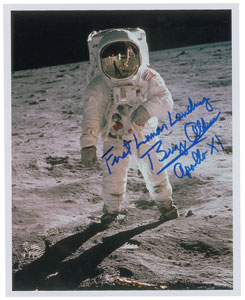 Lot #2375 Buzz Aldrin Signed Photograph - Image 1