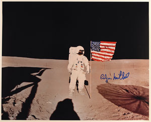 Lot #2463 Edgar Mitchell Signed Photograph - Image 1