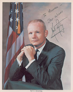 Lot #472 Neil Armstrong - Image 1