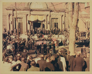 Lot #40 Cecil Stoughton's John F. Kennedy Funeral Photo Album - Image 15