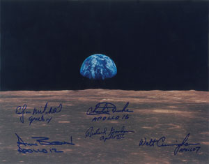 Lot #456  Apollo Astronauts - Image 1