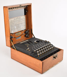 Lot #322  German 1935 Enigma Machine - Image 2