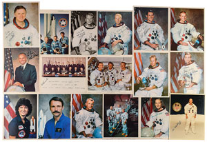 Lot #454  Astronauts