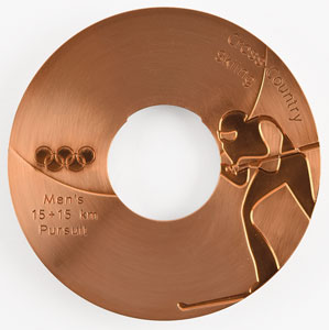 Lot #3119  Torino 2006 Winter Olympics Bronze Winner's Medal - Image 2