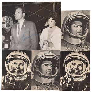 Lot #457  Cosmonauts