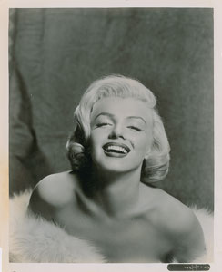 Lot #822 Marilyn Monroe - Image 1