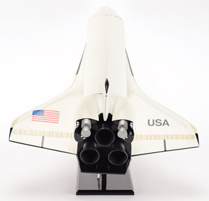 Lot #8019  Space Shuttle Orbiter Model - Image 3