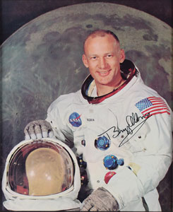 Lot #8230  Apollo 11 Signed Photograph Display - Image 4
