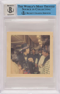 Lot #9070 Jimi Hendrix Signed Photograph - Image 2