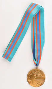 Lot #3105  Calgary 1988 Winter Olympics Gold Winner's Medal - Image 3