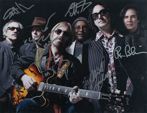Lot #573 Tom Petty and the Heartbreakers - Image 1