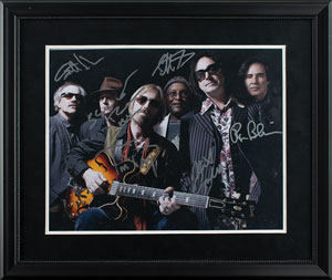 Lot #573 Tom Petty and the Heartbreakers - Image 2
