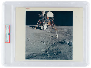 Lot #2225  Apollo 11 Original 'Type 1' NASA Photograph