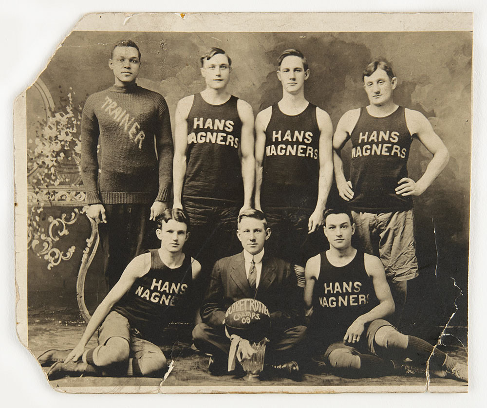 Honus Wagner 1909 Basketball Team Postcard Photo