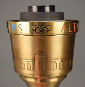 Lot #4216  Los Angeles 1984 Summer Olympics Torch with Carrying Bag - Image 4