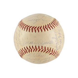 Lot #4080  New York Yankees 1960 Team-Signed Baseball - Image 1