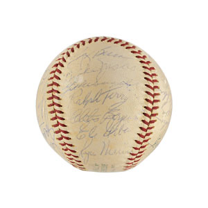 Lot #4080  New York Yankees 1960 Team-Signed Baseball - Image 5