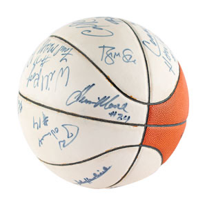 Lot #4169  Basketball Hall of Famers Signed Basketball - Image 5